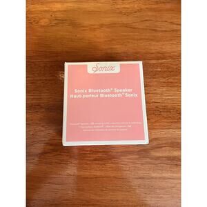 Sonix pink compact Bluetooth Speaker from FabFitFun Traveling Camping New In Box